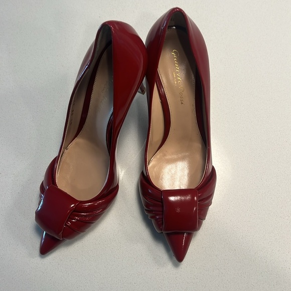 GIANVITO ROSSI 95 gathered glossed-leather pumps - Picture 12 of 14